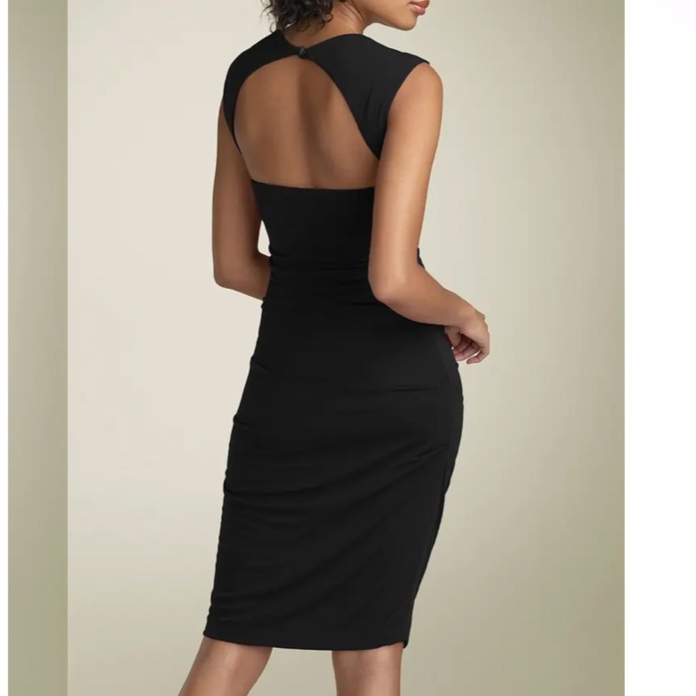 Open back jersey sheet Nicole Miller dress